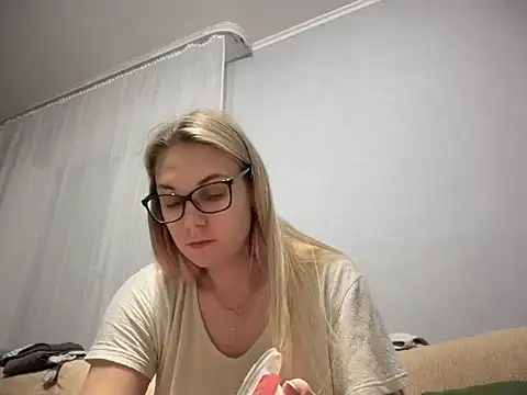 NikexPretty online show from 11.28.25