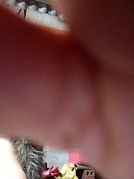 Snapshot of me-cute chatting on 09.18.25 me-cute online show from 09.18.25