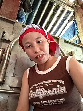 Snapshot of me-cute chatting on 09.19.25 me-cute online show from 09.19.25