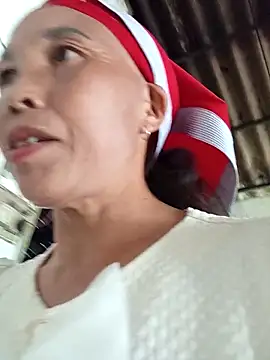 Snapshot of me-cute chatting on 09.20.25 me-cute online show from 09.20.25