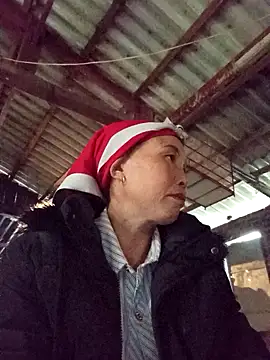 Snapshot of me-cute chatting on 11.02.25 me-cute online show from 11.02.25