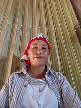 Snapshot of me-cute chatting on 11.15.25 me-cute online show from 11.15.25