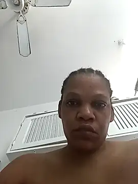 HappygalTheQueen online show from 02.04.26