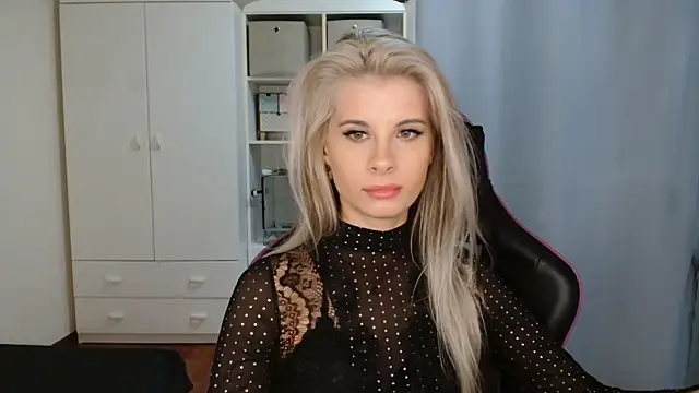 KristineGlow online show from 03.30.26