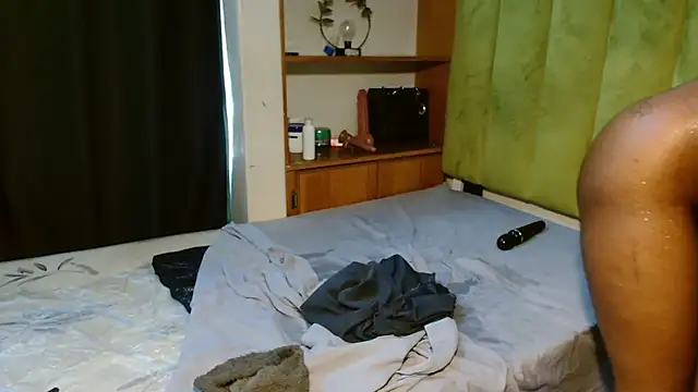 Snapshot of Keishaa-77 chatting on 10.08.25 Keishaa-77 online show from 10.08.25