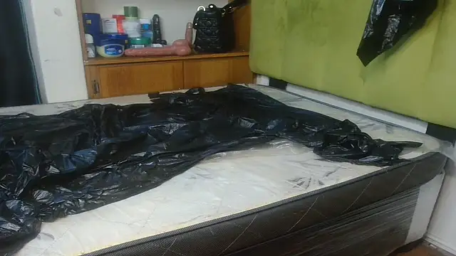 Snapshot of Keishaa-77 chatting on 11.29.25 Keishaa-77 online show from 11.29.25