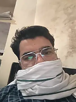 Snapshot of bigdick_lickingexpert08 chatting on 10.08.25 bigdick lickingexpert08 online show from 10.08.25