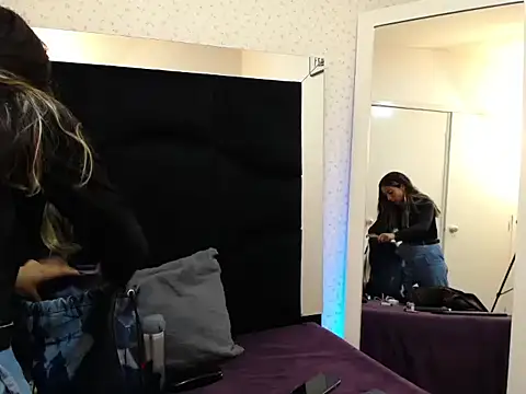 Snapshot of LunaRichy_ chatting on 09.11.25 LunaRichy online show from 09.11.25