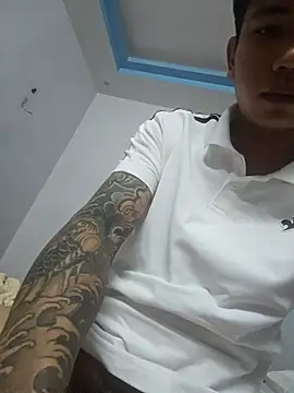 Snapshot of Vuducanh1997 chatting on 10.08.25 Vuducanh1997 online show from 10.08.25