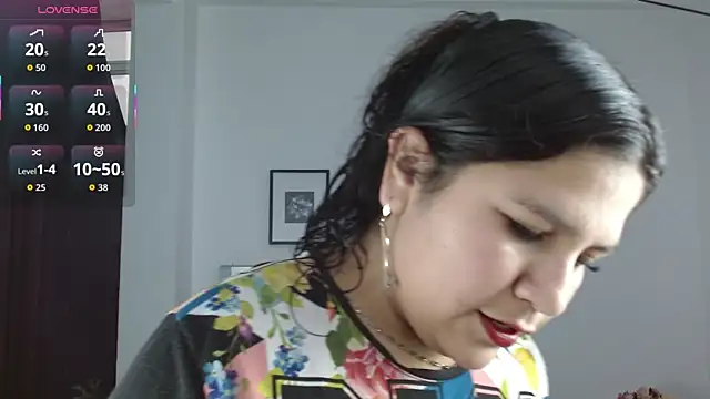 SammySmall F w online show from 02.09.26