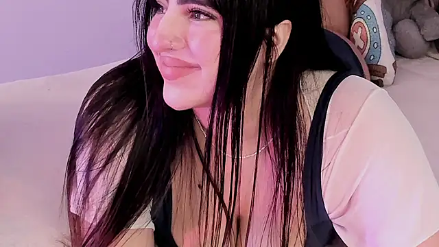 Snapshot of Camila_Matinez_ chatting on 10.17.25 Camila Matinez online show from 10.17.25