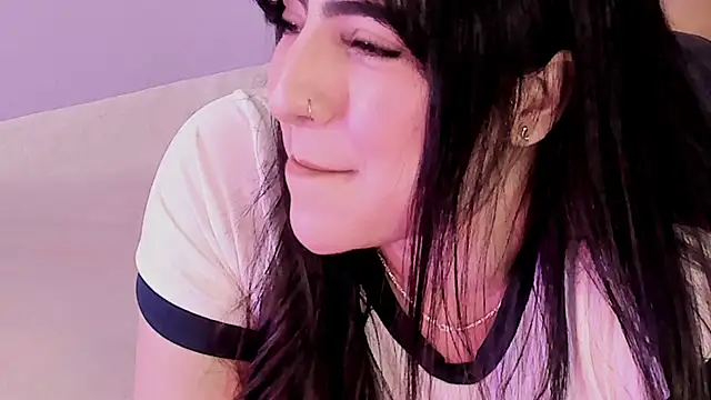 Snapshot of Camila_Matinez_ chatting on 11.22.25 Camila Matinez online show from 11.22.25