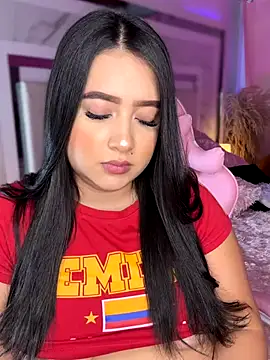 Emiily Moore1 online show from 10.15.25