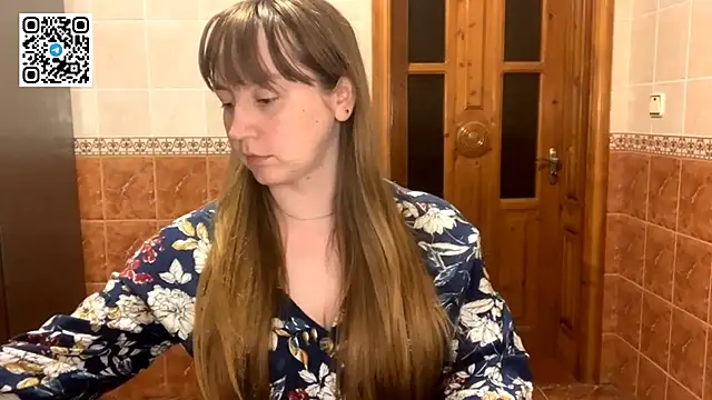 MaroonMoon  online show from 09.10.25