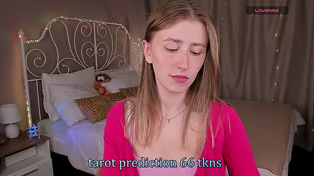 Snapshot of VesperaCeleste chatting on 09.14.25 VesperaCeleste online show from 09.14.25