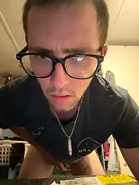 Snapshot of MajorMatch36 chatting on 09.30.25 MajorMatch36 online show from 09.30.25