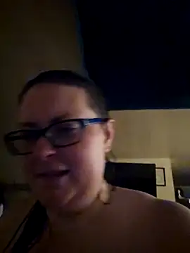 Yamiko42 online show from 04.14.26