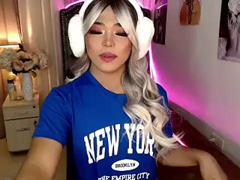 Heaven Cock online show from 11.23.25