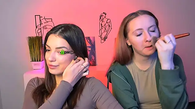 mila glow1 online show from 11.04.25