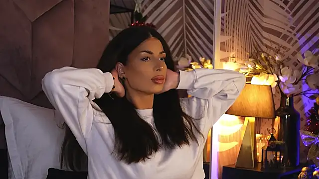 EvaRhea online show from 12.05.25