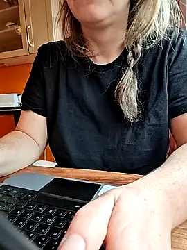 Horny mummy online show from 02.25.26