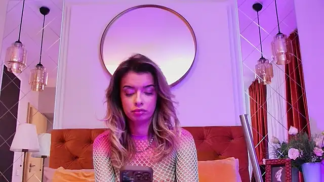 LollyShine online show from 11.28.25