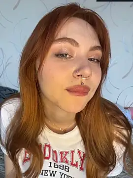 LunaMillie online show from 03.10.26