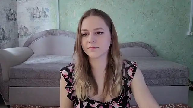 Snapshot of ShyMistery chatting on 10.10.25 ShyMistery online show from 10.10.25