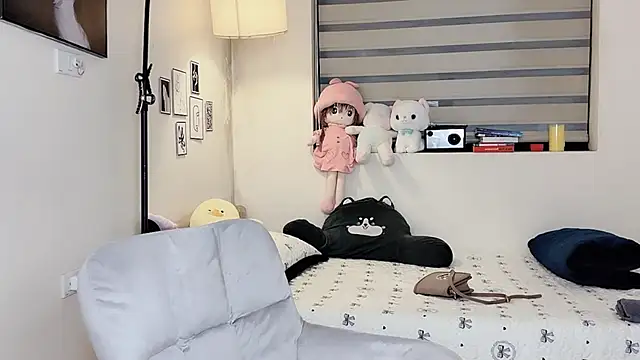 Snapshot of MaiLiiil chatting on 01.12.26 MaiLiiil online show from 01.12.26