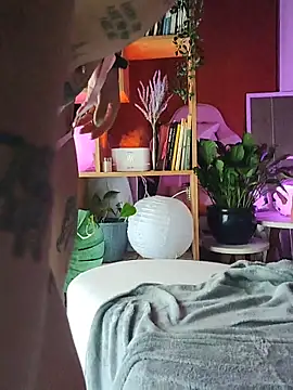 Snapshot of Jess_tattoo11 chatting on 10.13.25 Jess tattoo11 online show from 10.13.25