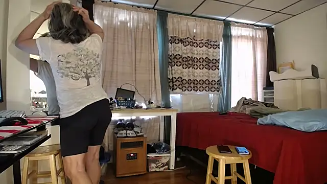 ANALTRAINING4U2 online show from 03.19.25