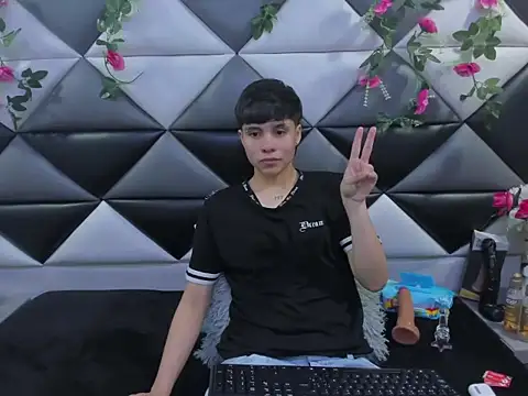 Bruno Cruzz online show from 11.07.25