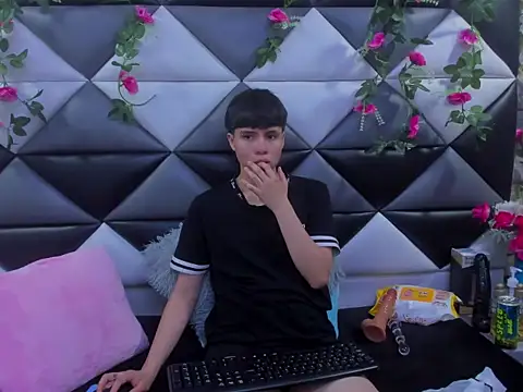 Bruno Cruzz online show from 11.10.25