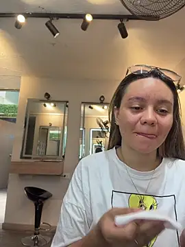 Sky Junne online show from 04.20.26