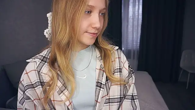 EarnestineGyllenband online show from 10.31.25