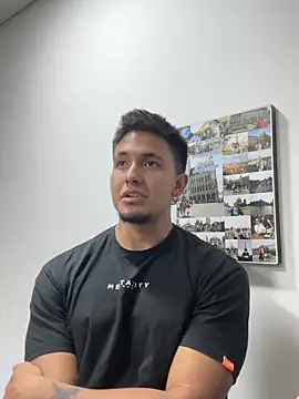 Snapshot of JeanLust chatting on 10.07.25 JeanLust online show from 10.07.25