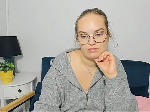 AliceCrazy69 online show from 10.30.25