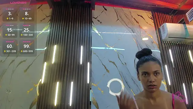 VictoriaDuart online show from 03.19.26