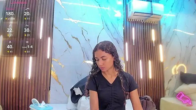 VictoriaDuart online show from 04.16.26