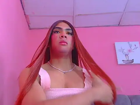 Snapshot of Coral_Santana_x chatting on 09.19.25 Coral Santana x online show from 09.19.25
