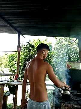 Snapshot of AlphaAlterX chatting on 09.13.25 AlphaAlterX online show from 09.13.25