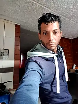 Snapshot of AlphaAlterX chatting on 11.24.25 AlphaAlterX online show from 11.24.25