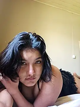 Hellenlin online show from 10.04.25