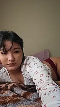 Snapshot of Hellenlin chatting on 04.16.26 Hellenlin online show from 04.16.26