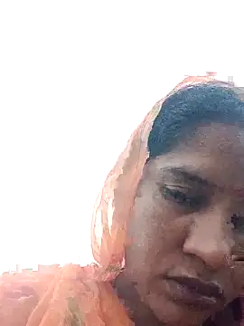 Snapshot of Hot_Seema83 chatting on 10.21.25 Hot Seema83 online show from 10.21.25