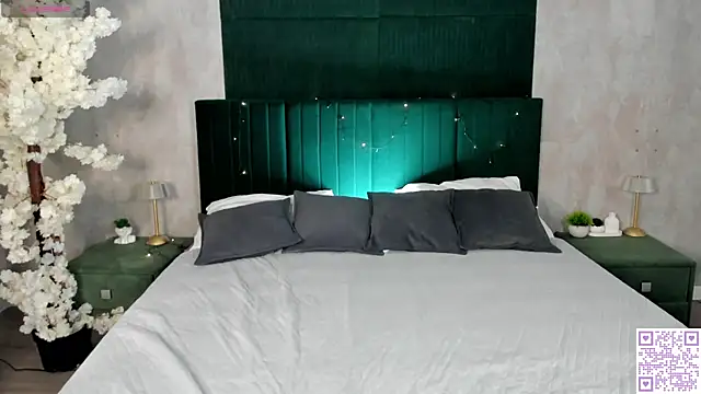 Brenda Puff online show from 03.27.26