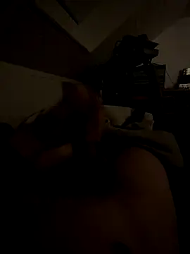 Snapshot of eltet12 chatting on 09.16.25 eltet12 online show from 09.16.25