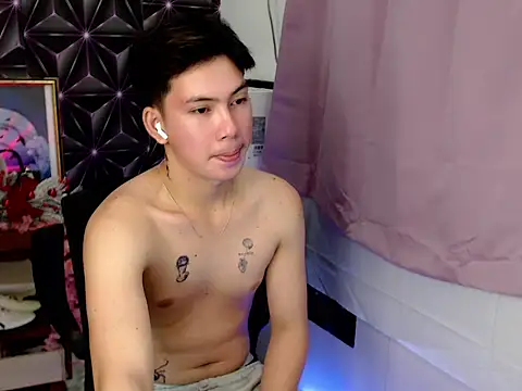 ursweet jade online show from 11.28.25