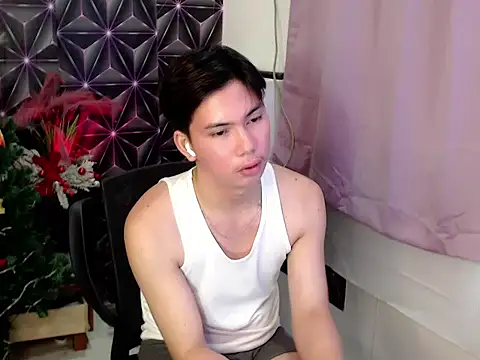 ursweet jade online show from 12.13.25