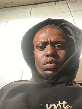 Snapshot of Wuu2now chatting on 10.07.25 Wuu2now online show from 10.07.25